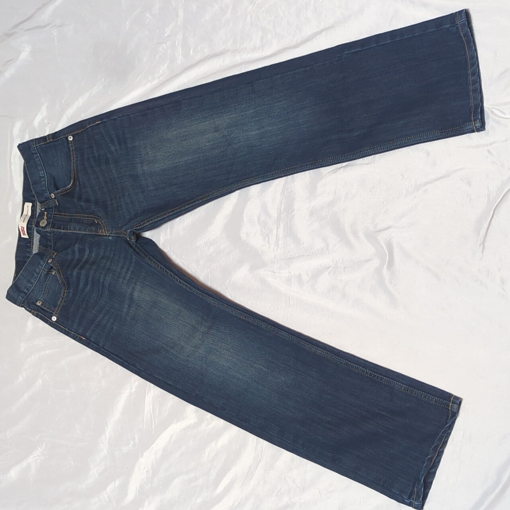 Levi's Classic 505 Relaxed Fit Straight Leg 5 Pocket Jeans Dark Wash